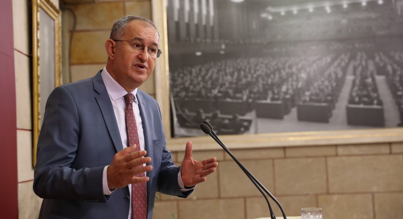 CHP'li Sertel: Kerem Kınık'ı istifaya, Kızılay'ı şeffaflığa davet ediyorum