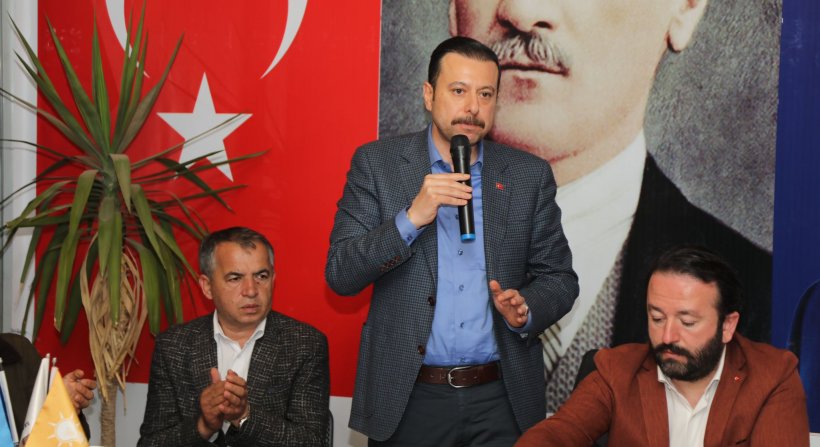 CHP, Atatürk karşıtı adayının resmini asamıyor