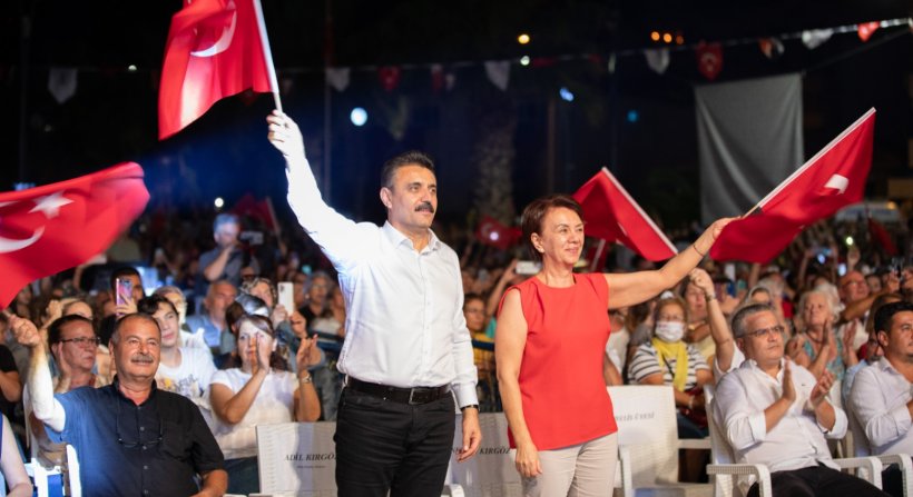 Dikili'de Zafer Bayramı Festival Coşkusuyla Kutlandı