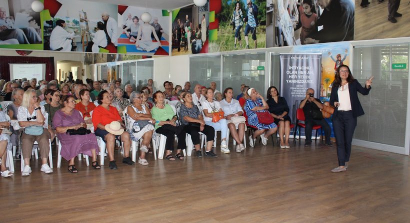 "Bilge Çınarlar”a Alzheimer'den Korunmak İçin Tavsiyeler