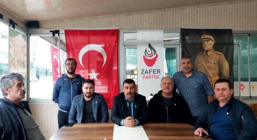Zafer Partisi'nin Aliağa İlçe Yönetimi, ilçedeki basın mensuplarıyla bir araya geldi.