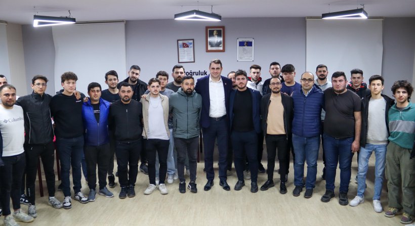 ÇAĞATAY GÜÇ BEYDİLLİ GENÇLERİ İLE BULUŞTU