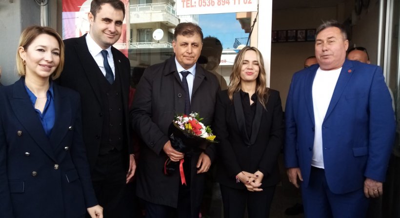 Başkan Adayı Tugay: Aliağa Yenişakran'ın kanalizasyon sorunu çözülecek