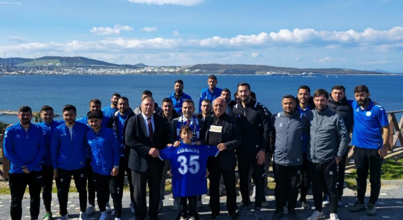 ŞAMPİYONLUK ADAYI ALİAĞA HELVACI SPOR  BUGÜN SEYİR TEPEDEN BAKTI