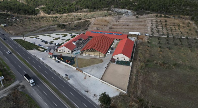 Alia Park'ta Kapalı Manej Çalışmaları Sürüyor